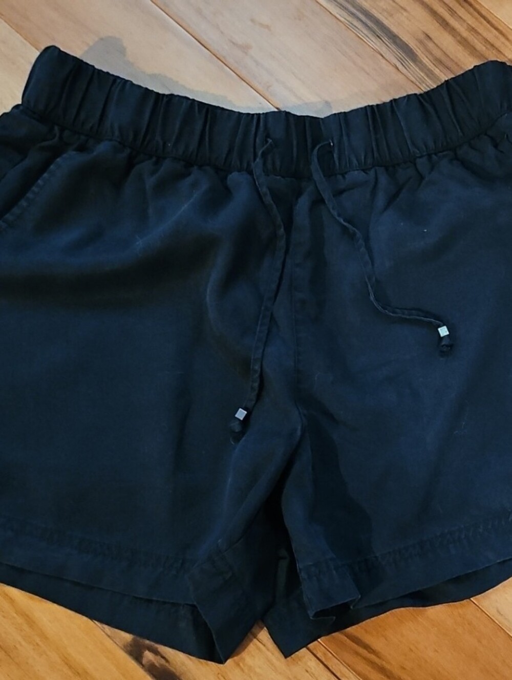 Banana Republic Pull-On Drawstring Shorts In Black, Size 4